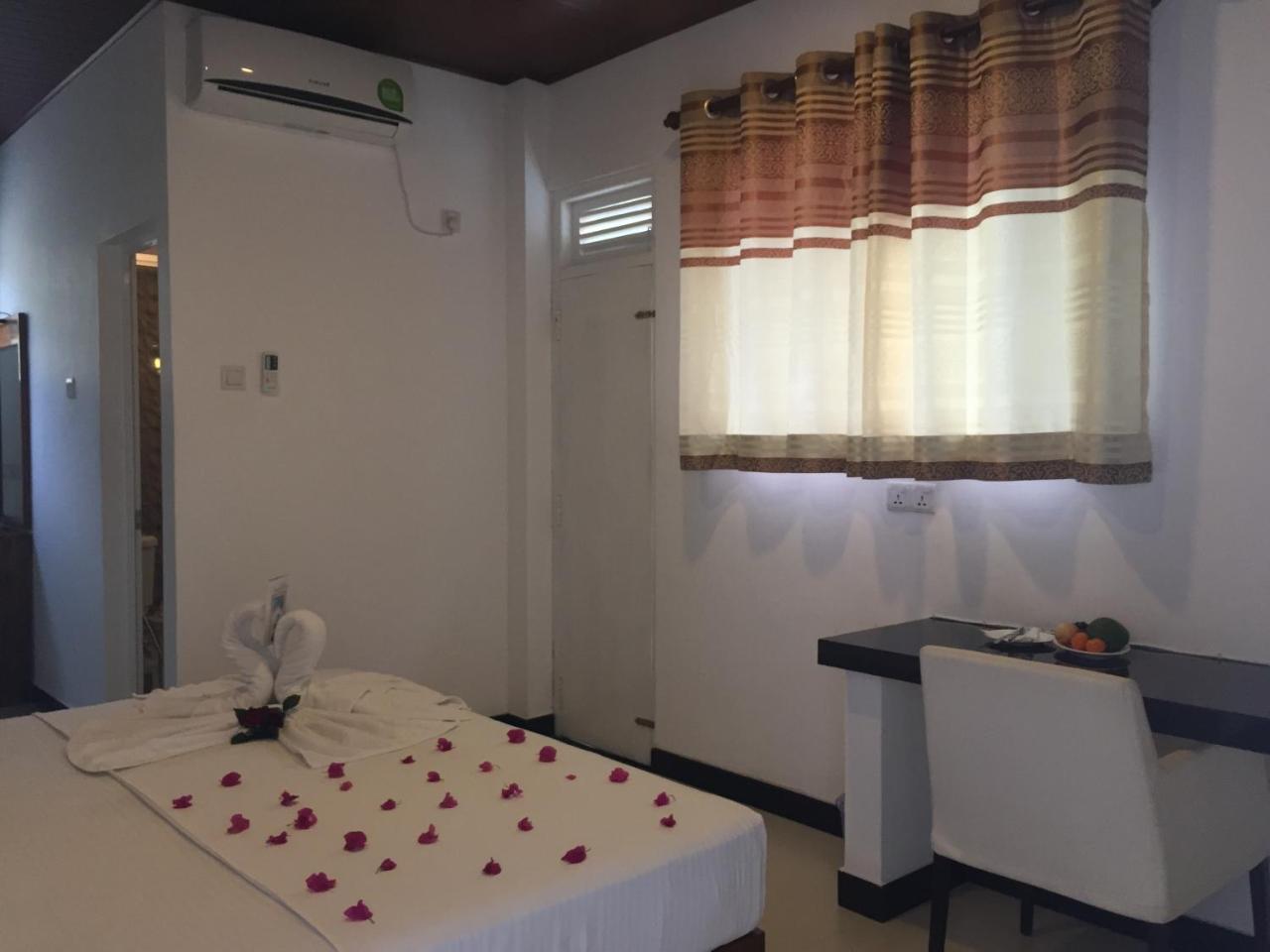 Grand Orchid Residence Κάντι Εξωτερικό φωτογραφία