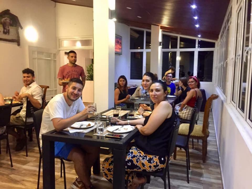Grand Orchid Residence Κάντι Εξωτερικό φωτογραφία